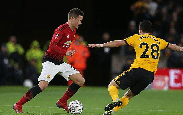 三粒乌龙球 三粒乌龙球