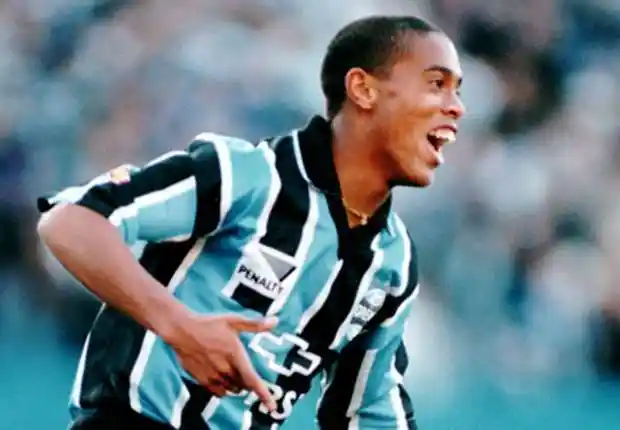 须采取行动 须采取行动