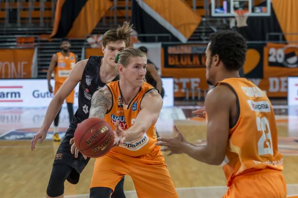 以南通后卫 以南通后卫