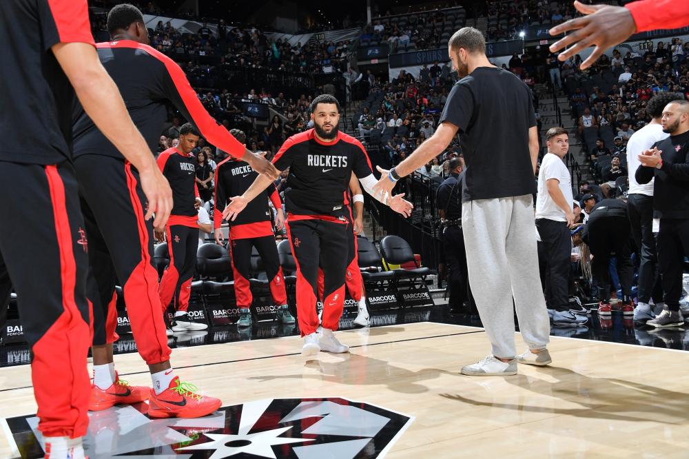 更是对整个 更是对整个